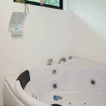 6 Person In Knebel-by Traum Skødshoved Strand